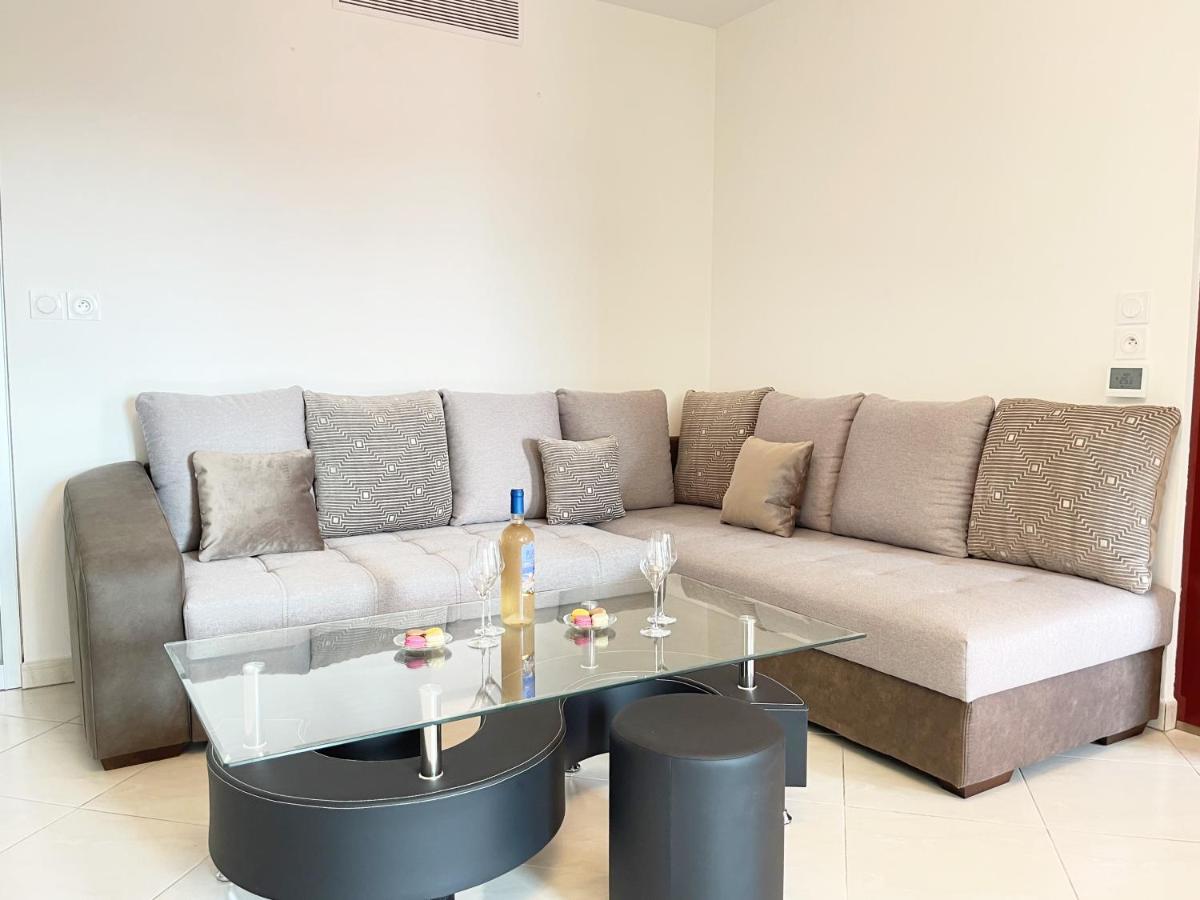 Tres Bel Appartement -Residence Avec Piscine Sur Le Toit Et Vue Panoramique Saint-Raphaël Exteriér fotografie