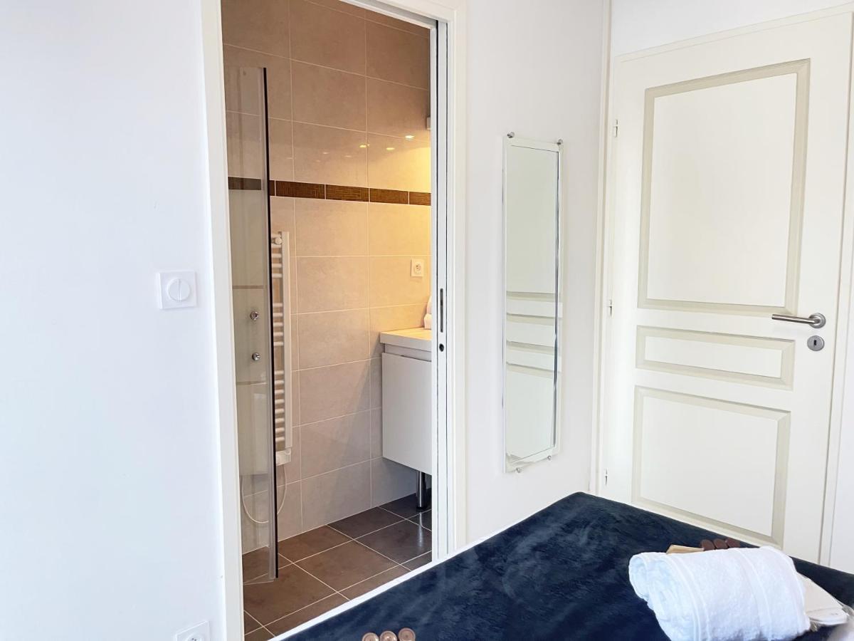 Tres Bel Appartement -Residence Avec Piscine Sur Le Toit Et Vue Panoramique Saint-Raphaël Exteriér fotografie