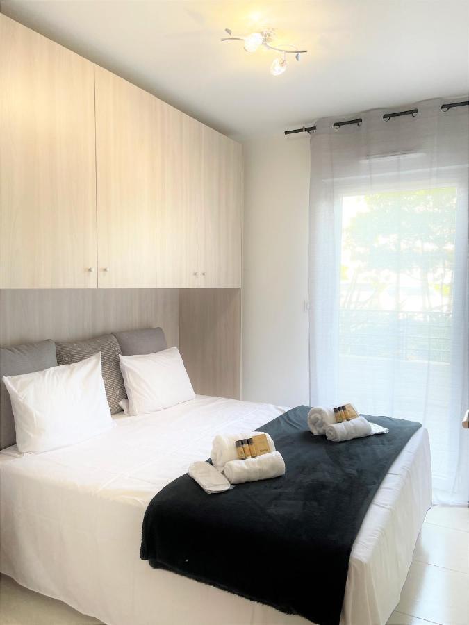 Tres Bel Appartement -Residence Avec Piscine Sur Le Toit Et Vue Panoramique Saint-Raphaël Exteriér fotografie